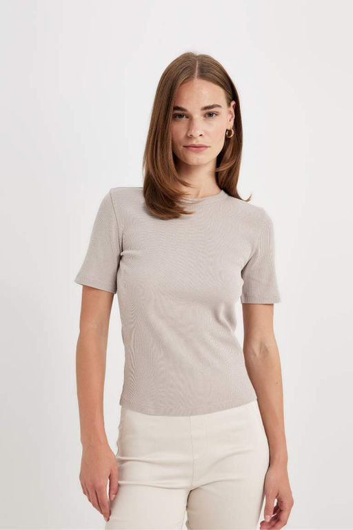 Облегающая однотонная футболка с круглым вырезом и узким вырезом в рубчик, базовая футболка с короткими рукавами - Defacto фото 3