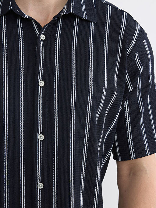 Regular Fit ?izgili Erkek G?mlek