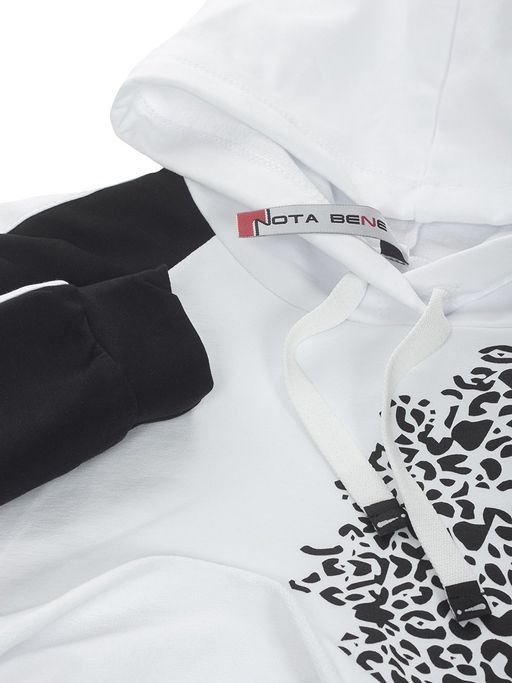 Костюм спортивный