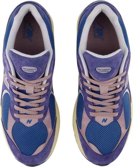 Кроссовки взрослые