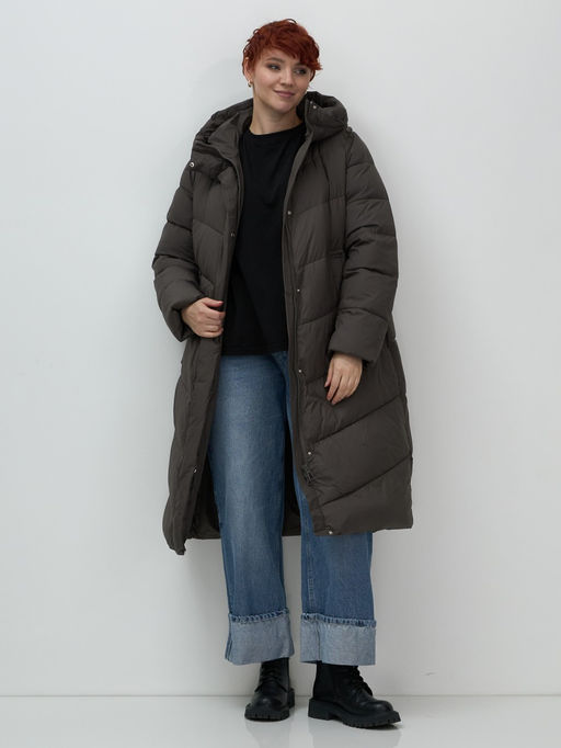 Пальто зимнее утепленное с капюшоном женское темно-коричневого цвета 7623TK - Visdeer фото 11