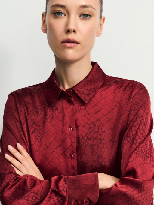 Атласная блузка с принтом / Zarina