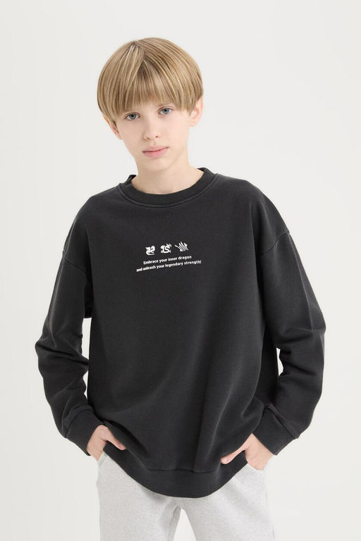 Oversize Geni_ Kal_p Bisiklet Yaka S_rt Bask_l_ Y_kamal_ Soluk Efektli Sweatshirt Erkek _ocuk - Defacto фото 8