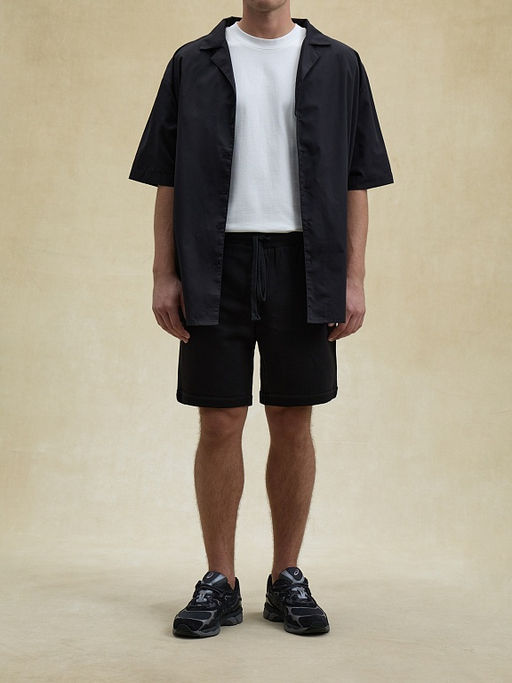 Шорты из гладкого и прочного хлопка