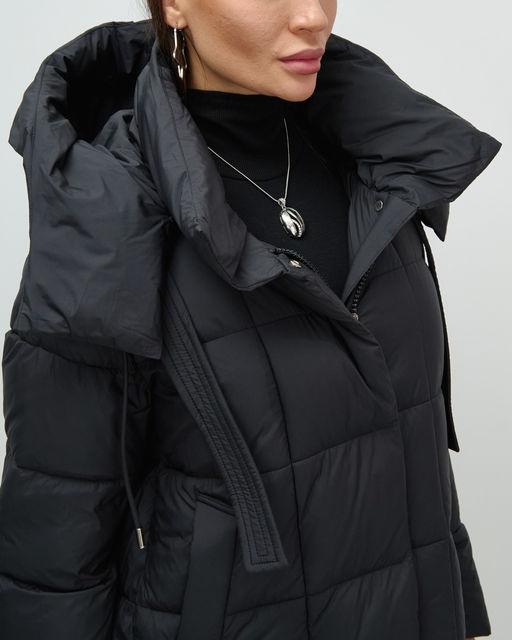 Пальто зимнее утепленное с капюшоном женское черного цвета 7700Ch - Visdeer фото 16