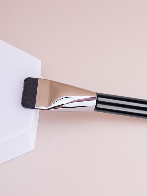 Kristaller Плоская макияжная кисть для нанесения тональных средств и масок, ворс нейлон, черный