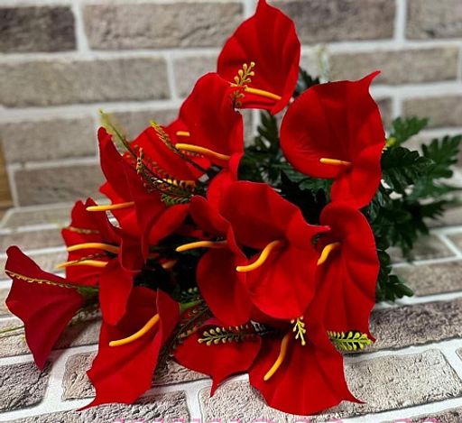 Цветы искусственные декоративные Букет каллы (9 цветков + зелень) 62 см