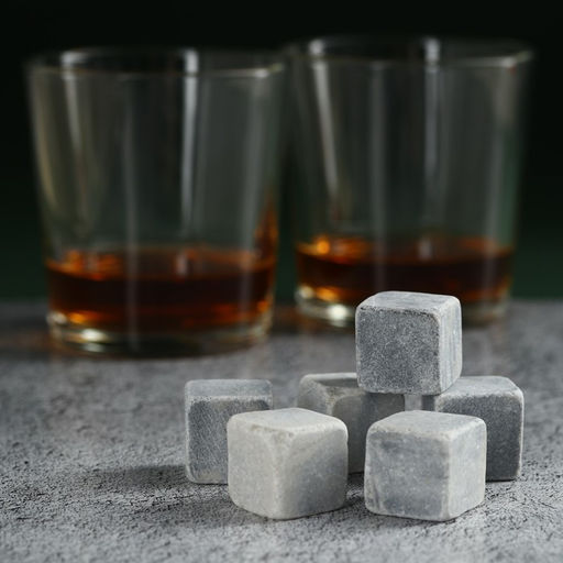 Набор в ящике Лучший из лучших: арахис в шоколаде 90 г., шоколадные конфеты со вкусом коньяка 90 г., камни для виски 6 шт., стаканы 250 мл. - Фабрика счастья фото 4