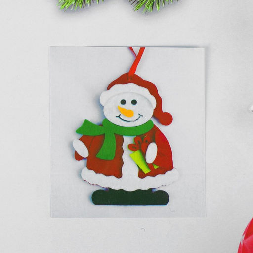 Цена за 3 шт. Ёлочная игрушка из фетра «Снеговик с подарком», своими руками