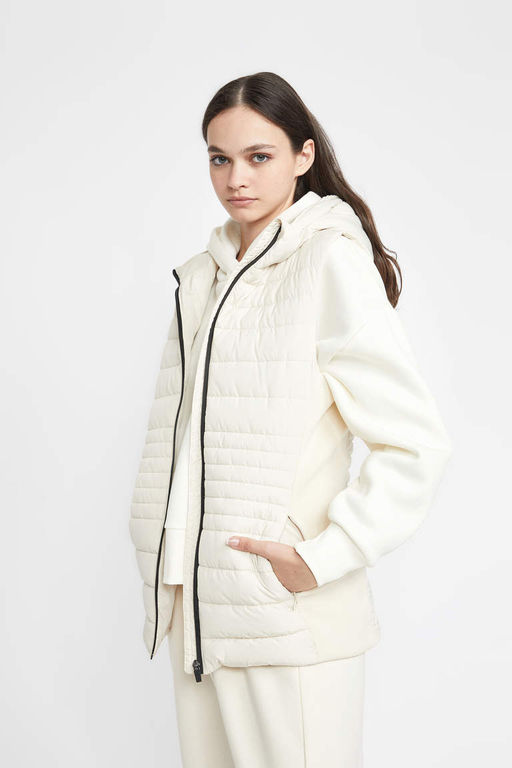 Водоотталкивающий надувной жилет с капюшоном DeFactoFit для спортсменов узкого кроя  фото 7