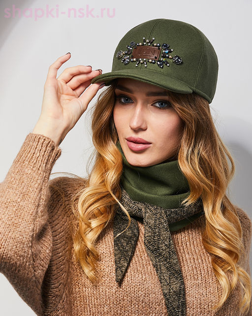 Дана Комплект женский (бейсболка+бактус)