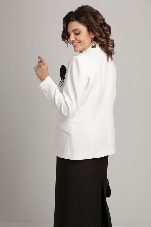 Костюм Aira Style 24-19 Молочный+черный