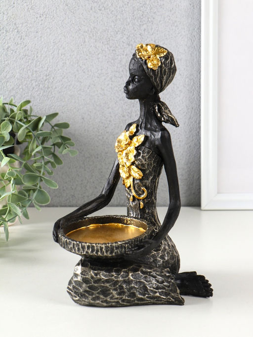 Фигура - подсвечник на 1 свечу «Африканка в косынке с цветами», полистоун, чёрный, d=8 см, 14×11.5×24.5 см