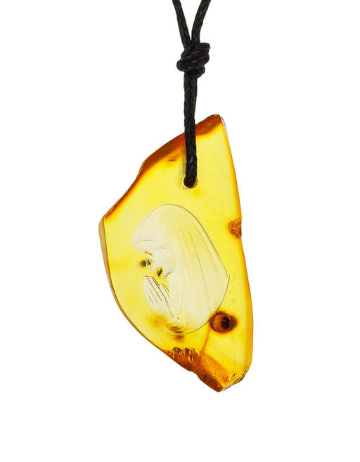 Подвеска из натурального балтийского янтаря лимонного цвета с инталией Мадонна