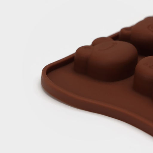 Форма для конфет и шоколада Доляна Мордашки, силикон, 21?10.5 см, 15 ячеек (2.5?2.3 см), коричневая  фото 5