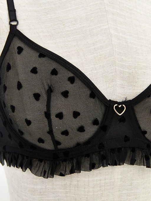 Balenli Dolgusuz Kalp Desenli Ti??rt S?tyen