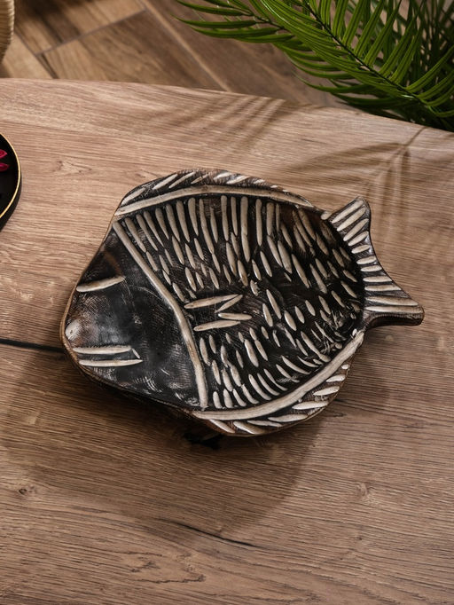 Тарелка «Рыба», 28×26×5 см, тёмно-коричневая