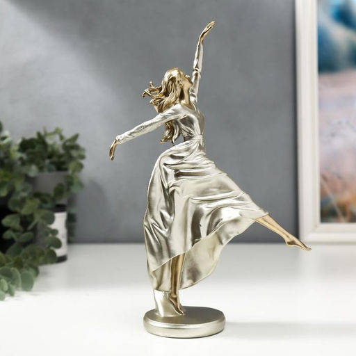 Фигурка полистоун «Девушка бегущая по ветру», 26×7×17 см
