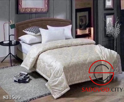 Одеяло из искусственного шёлка