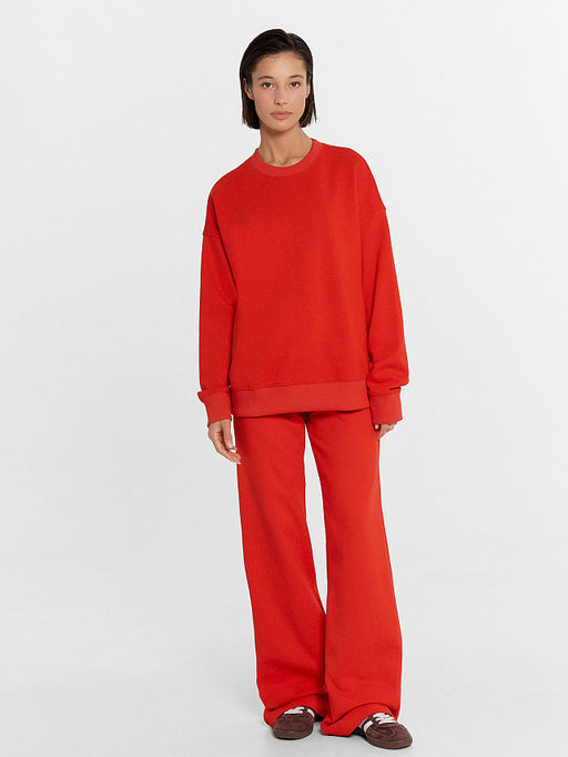 Свитшот женский в красном цвете