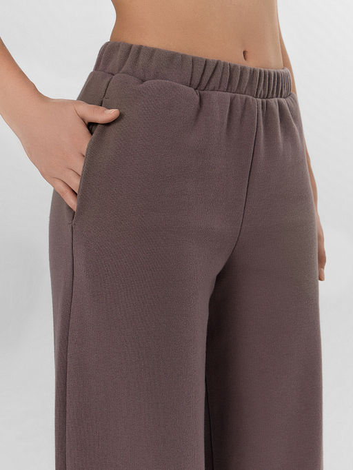 Комплект женский коричневый: джемпер и брюки - Mark formelle фото 6