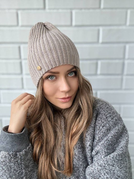 Шапка Искра