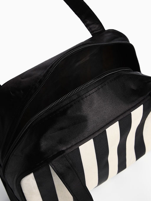 Косметичка-сумка на молнии, средний размер, в полоску, чёрная/белая