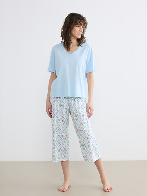 V Yaka Desenli Kad?n Kaprili Pijama Tak?m?