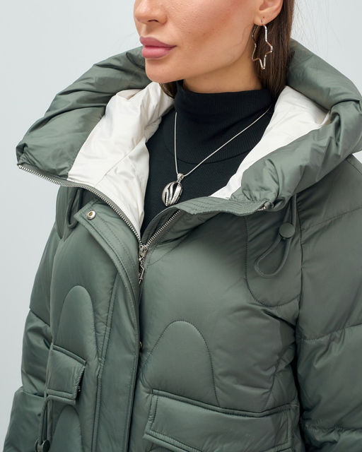 Куртка зимняя женская с капюшоном модная цвета хаки 7653Kh - Visdeer фото 12