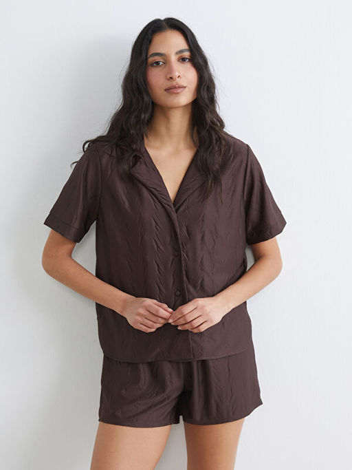 G?mlek Yaka Desenli Kad?n ?ortlu Pijama Tak?m?