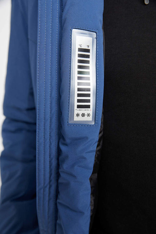 Водоотталкивающее водонепроницаемое пальто приталенного кроя DeFactoFit с флисовой подкладкой и капюшоном  фото 7