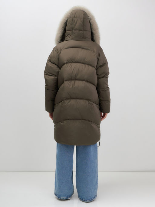 Пальто зимнее утепленное с мехом и капюшоном тренд темно-коричневого цвета 7745TK - Visdeer фото 7