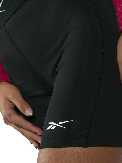 Шорты женские