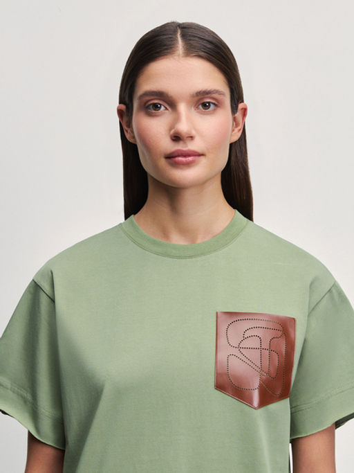 Футболка с карманом из искусственной кожи / Zarina  фото 6