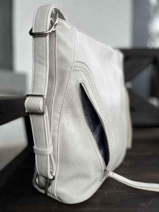 Женская сумка-рюкзак из эко кожи 9902 Бежевый - Kenguluna фото 5