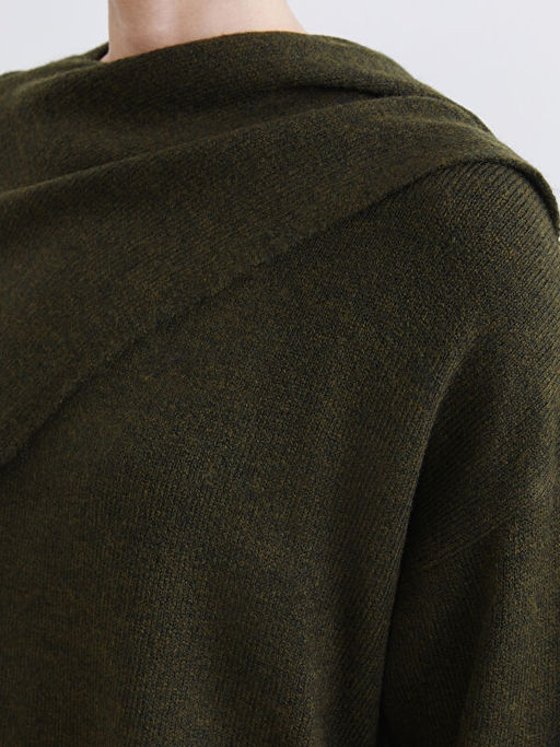 D?k?ml? ?al Yaka Oversize Kad?n Triko Kazak