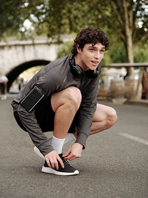 Dik Yaka Uzun Kollu Erkek Spor Ti??rt