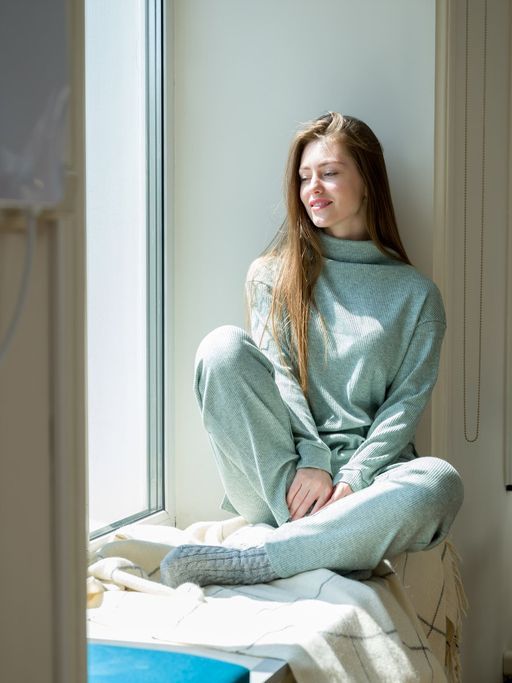 Пуловер трикотажный зеленый с манжетами - Odis фото 12