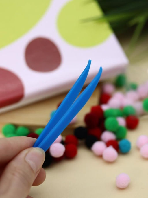 Картина из помпонов на подрамнике Draw Me! Sun, (20 х 20 см)