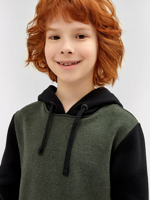 Худи для мальчиков темно-зеленое с принтом на спине, черные рукава и капюшон - Mark formelle фото 4