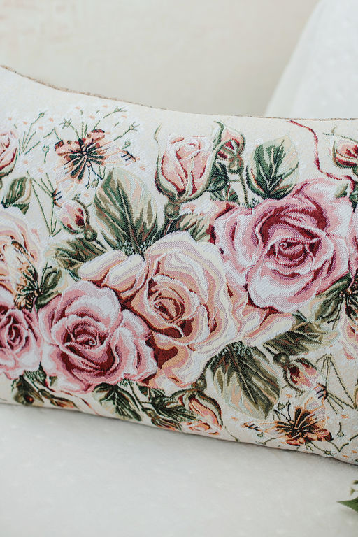 Наволочка 65х45 Роза бежевый