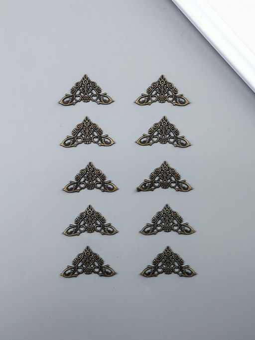 Уголок декоративный "Королевский" набор 10 шт 3,5х3,5 см