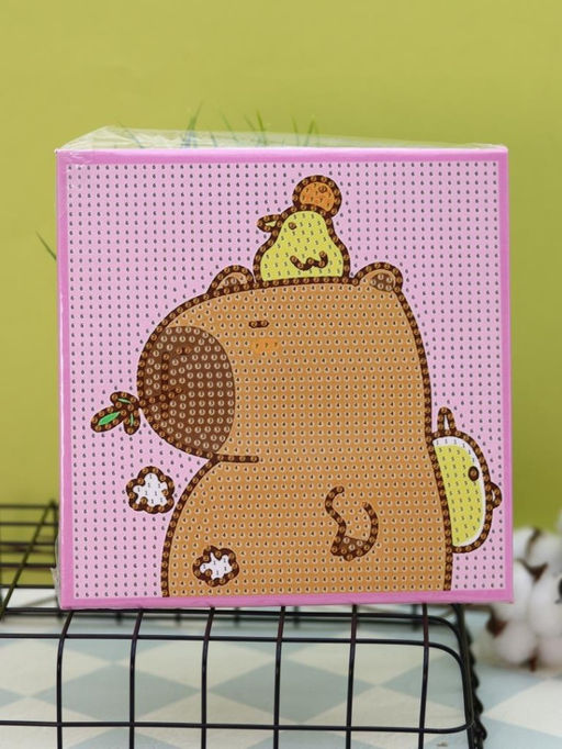 Алмазная мозаика на подрамнике Draw Me! Capybara with a duck, (20*20 см)