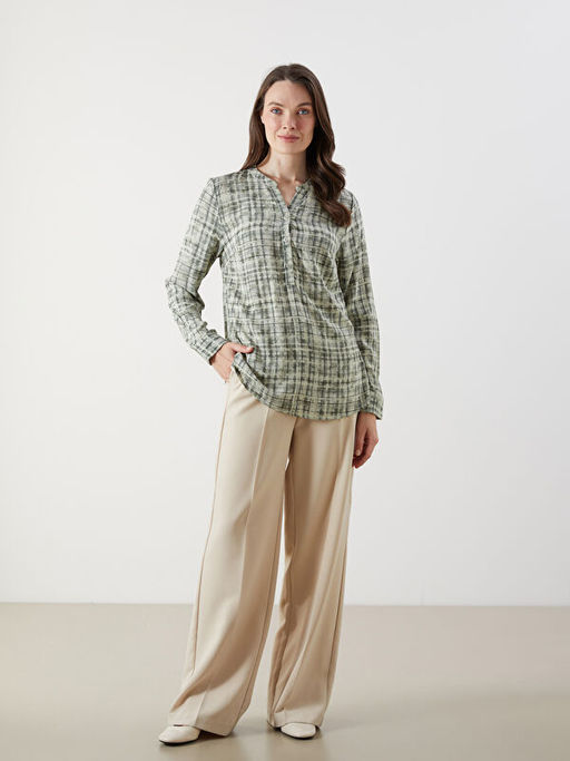 Ka??k Yaka Desenli Kad?n Bluz