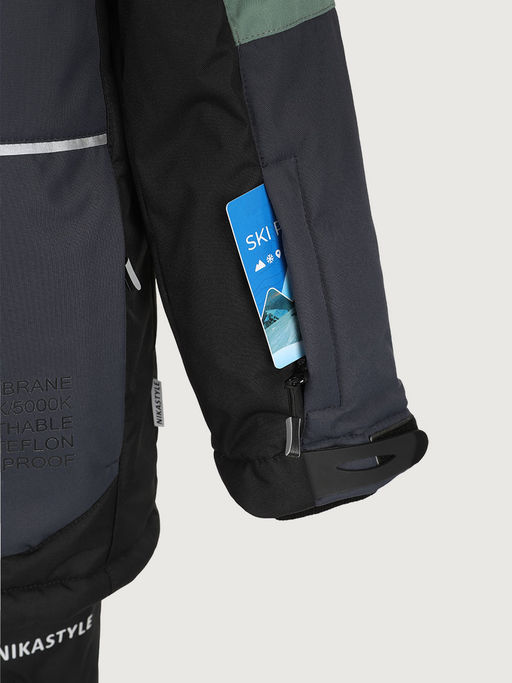 Костюм 7з5525 полынь/черный