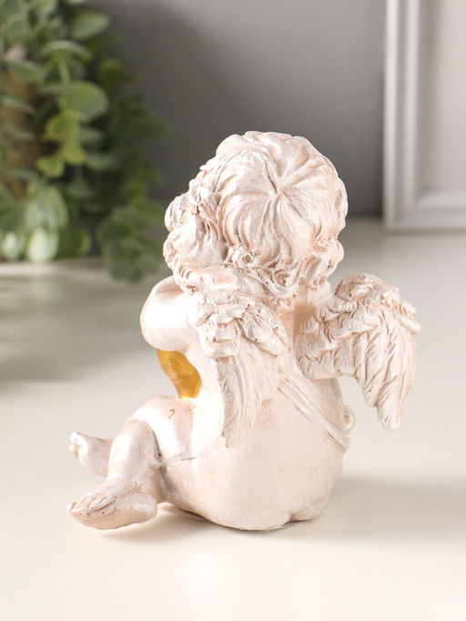 Фигурка полистоун «Ангелочек с сердцем сидит», 14×13×10 см