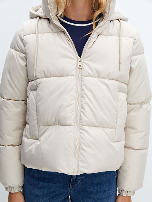 Kap??onlu Kad?n ?i?me Mont