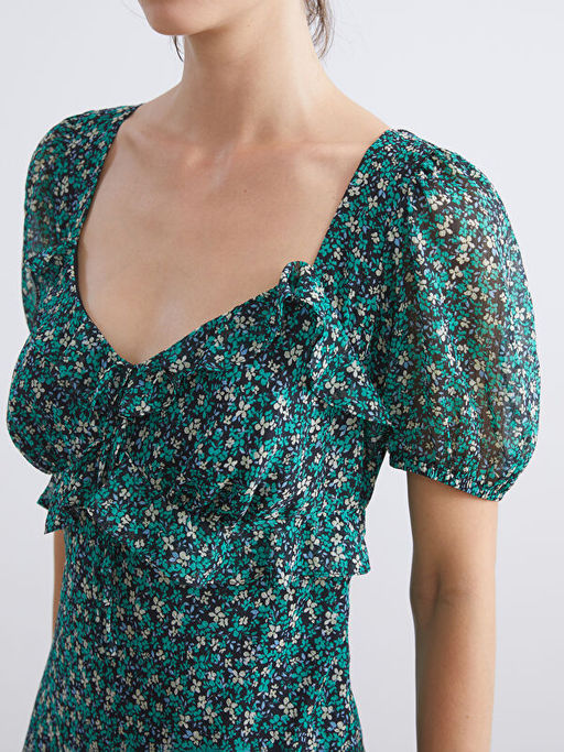 Kalp Yaka ?i?ekli Balon Kollu Elbise