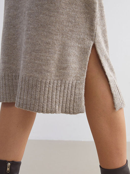 Yar?m Bal?k?? Yaka Y?rtma?l? Triko Elbise