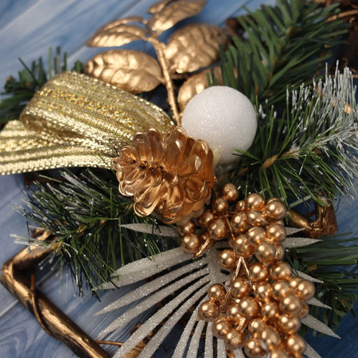 Украшение ёлочное «Зимнее волшебство. Ажурная ветка на ёлке», новогоднее, 20×18 см